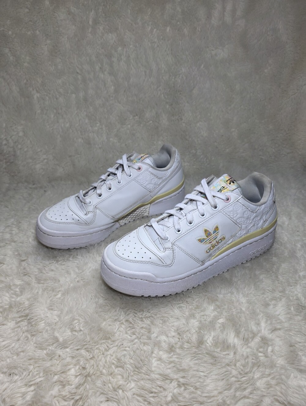 Adidas x Disney Forum Bold Platform Sneakers White Floral Rose Belle Sz 8 GW8571 - Picture 4 of 10